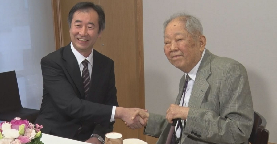 Dr. Kajita Takaaki , Dr. Koshiba Masatoshi
